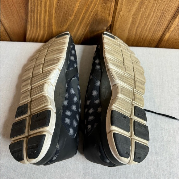 Nike free shoes size 9 - Picture 5 of 6